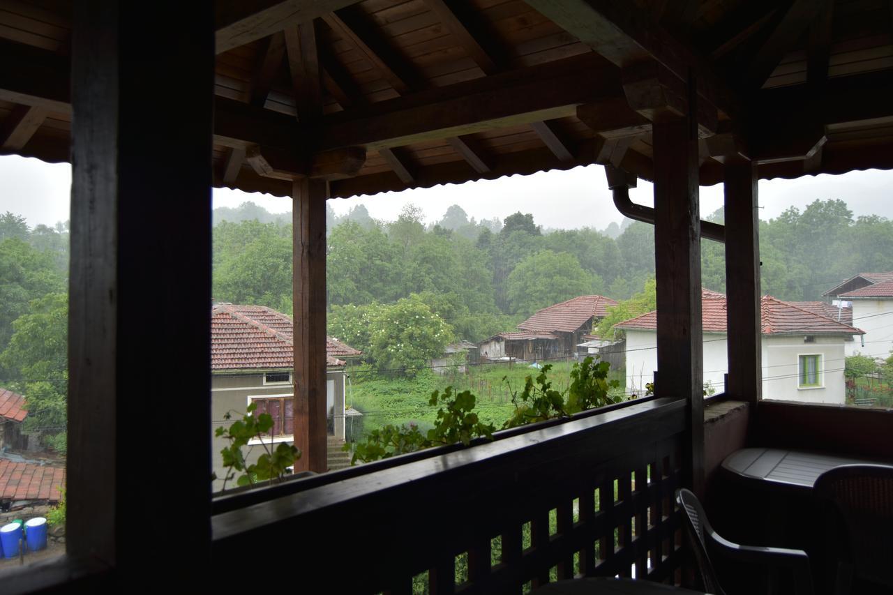 Family Hotel Balkana อาพริลซี ภายนอก รูปภาพ
